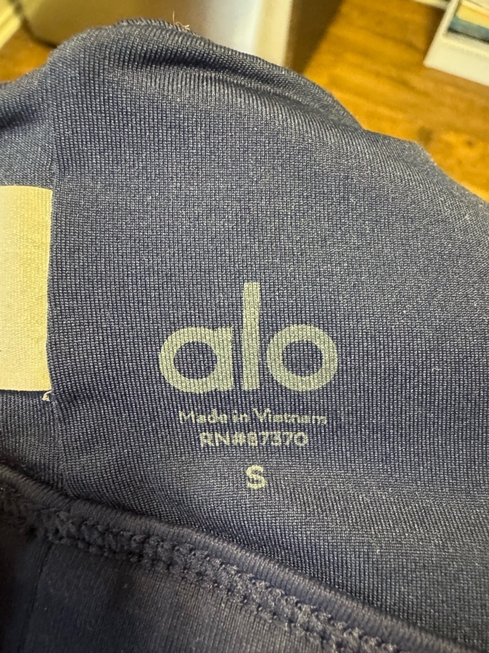 Alo Yoga Sports Bra Size Small 274096 Women's Interlace Rich Navy - Picture 5 of 9